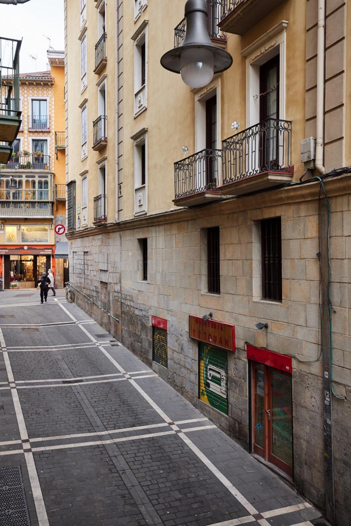 Fuente De Navarreria By Clabao Pamplona Exterior foto